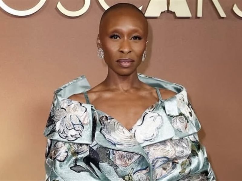 ليلة من الفخامة… نجمات هوليوود يشعلن انطلاقة موسم الجوائز في Governors Awards