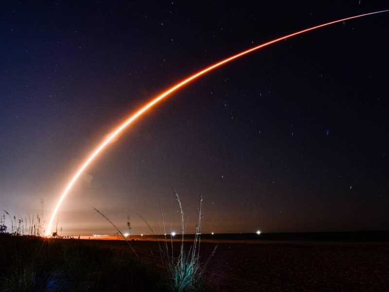 سبيس إكس تطلق دفعة جديدة من أقمار ستارلينك وترفع العدد إلى أكثر من 9 آلاف قمر نشط