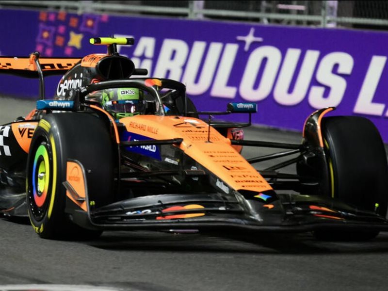 نوريس يتصدار في لاس فيغاس وانقطاعات متكررة تربك التجارب الحرة الثانية