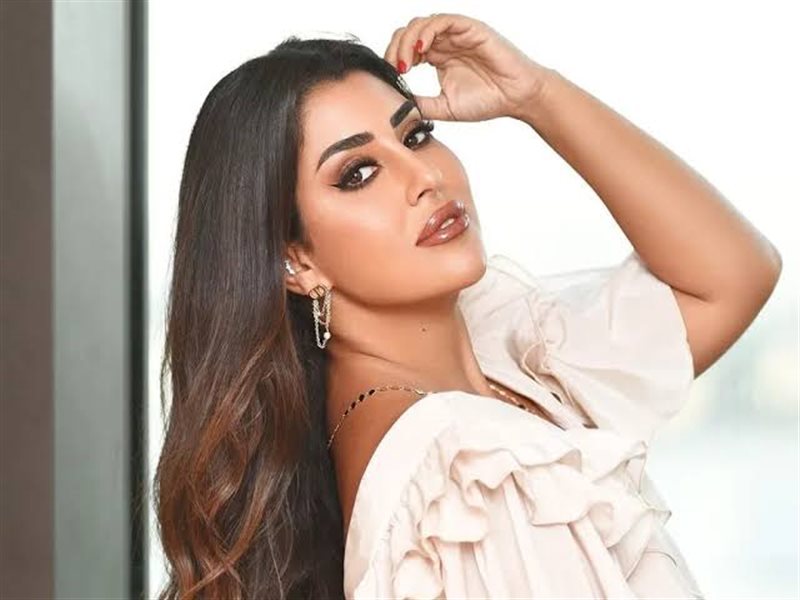 مفاجأة داخل الكواليس.. فريق عمل 