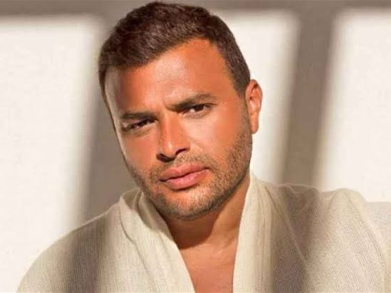 رامي صبري يشعل حفلاً كامل العدد بالقاهرة الجديدة