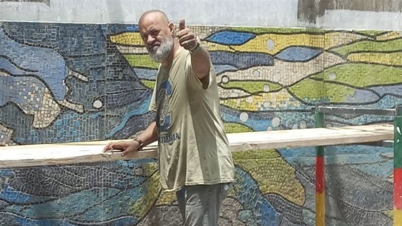 الفنان التشكيلي عماد