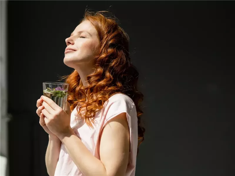 أعراض خلل الغدة الدرقية التي لا ينبغي للمرأة تجاهلها