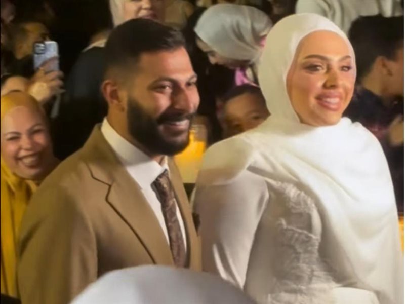 لقطات من احتفال النجم محمد هنيدي بعقد قران ابنته وسط أجواء عائلية| صور