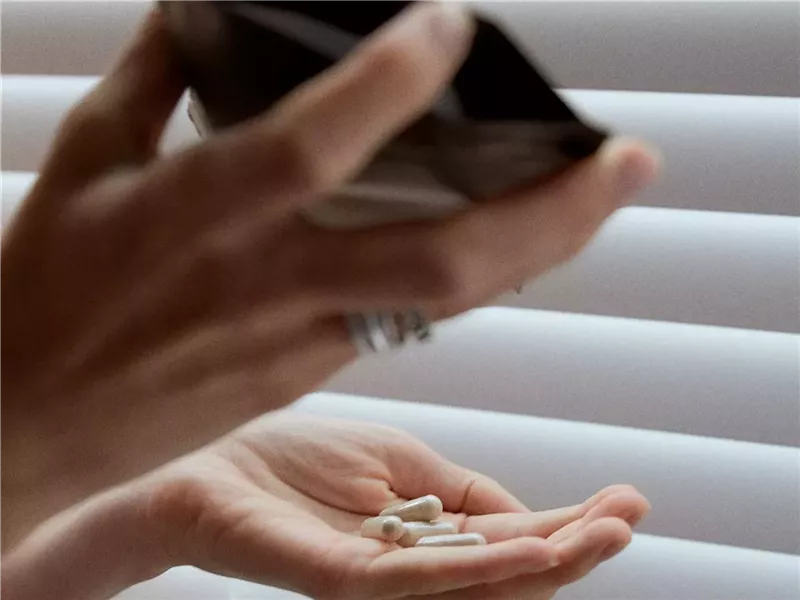 هل حبوب تساقط الشعر فعالة حقا؟