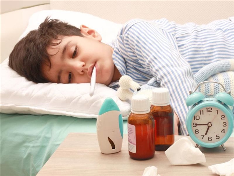 العدوى منتشرة.. أعراض إذا ظهرت على طفلك يجب عزله عن الاخرين؟