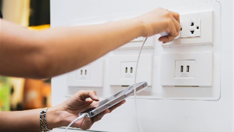 شحن الهاتف الآمن