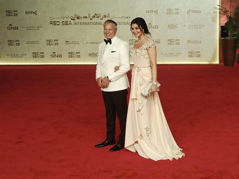 أروى جودة وزوجها بمهرجان البحر الأحمر فى أول ظهور بعد الزواج