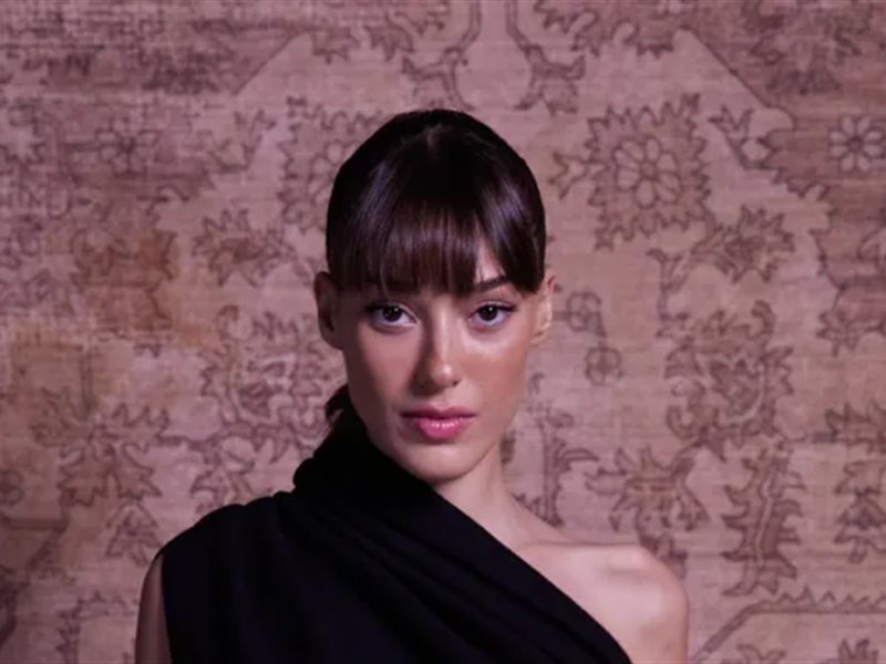 البحر الأحمر : النجمة التركية ديلان تشيشيك دنيز تتحدث عن الموازنة بين السينما والتلفزيون والمسرح وانتقالها إلى صناعة الأفلام