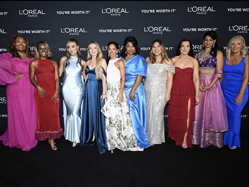	لوريال باريس تحتفل بعشرين عامًا من تمكين المرأة في حفل Women of Worth 2025