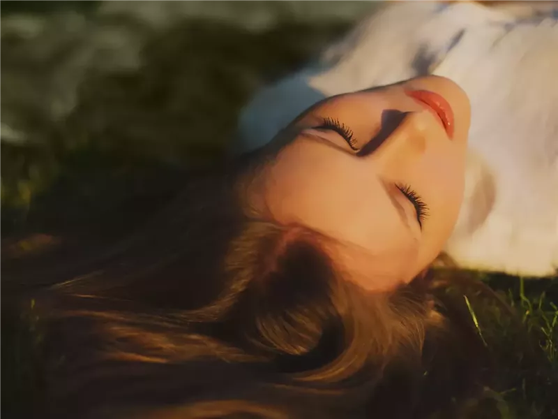 أسباب تراجع الكولاجين مع التقدم في العمر..  إليك طرق تعزيز مستوياته