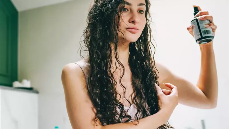 بخاخات إنعاش الشعر