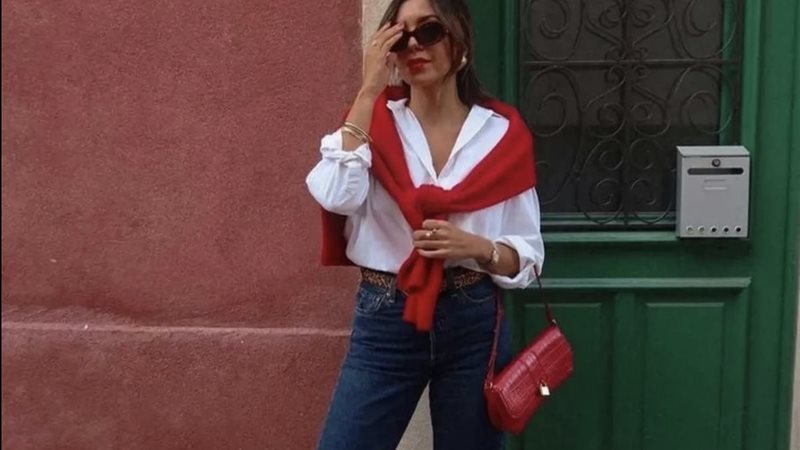 السترة الحمراء 