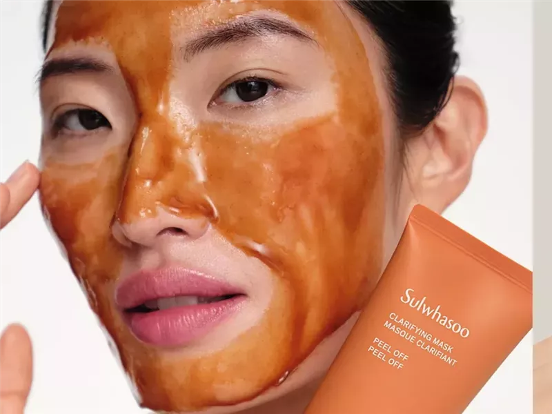 أفضل 5 أقنعة تقشير فعالة للحصول على بشرة زجاجية متألقة