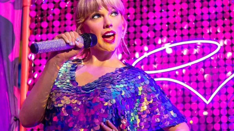 تايلور سويفت