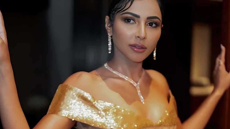 مهيرة عبد العزيز