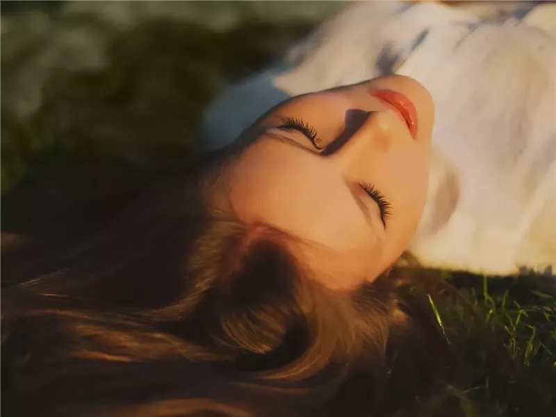  كيفية زيادة الكولاجين وتعزيز مرونة الجلد مع التقدم في السن