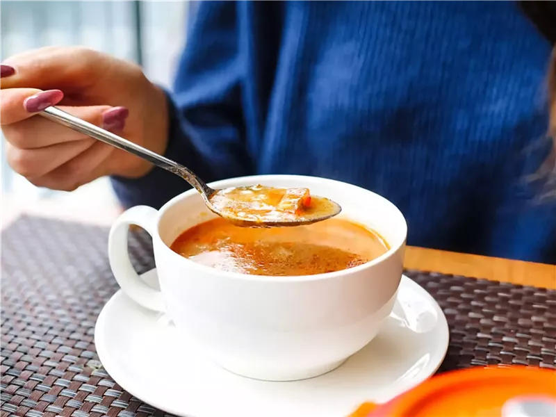 مع برودة الشتاء.. أطعمة ومشروبات تساعدك على الشعور بالدفء