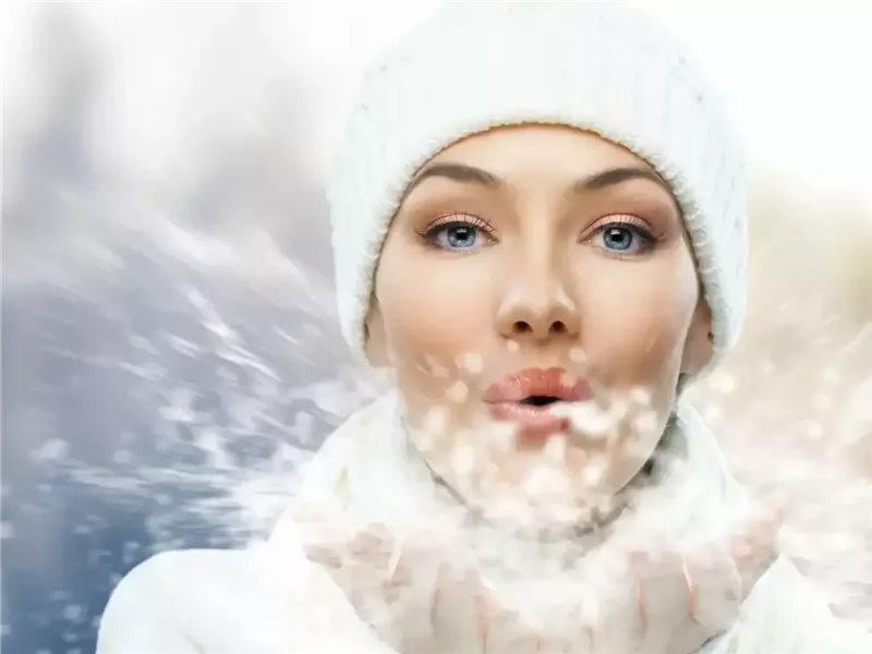 في الشتاء.. كيف تحافظين على صحة بشرتك مع برودة الطقس؟