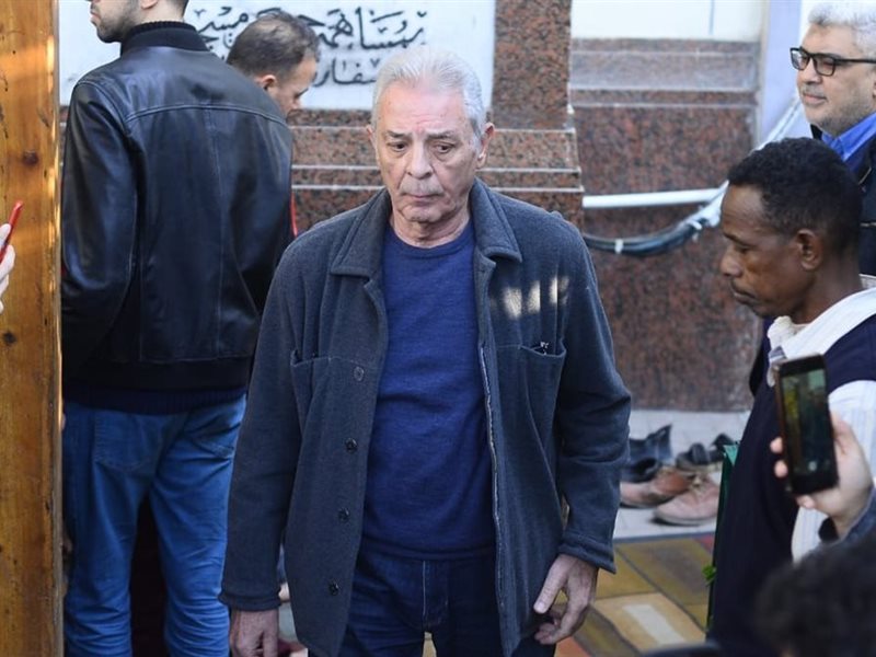 محمود حميدة و رامي رضوان وشيرين وأشرف زكي.. أبرز الحضور في جنازة الفنانة سمية الألفي