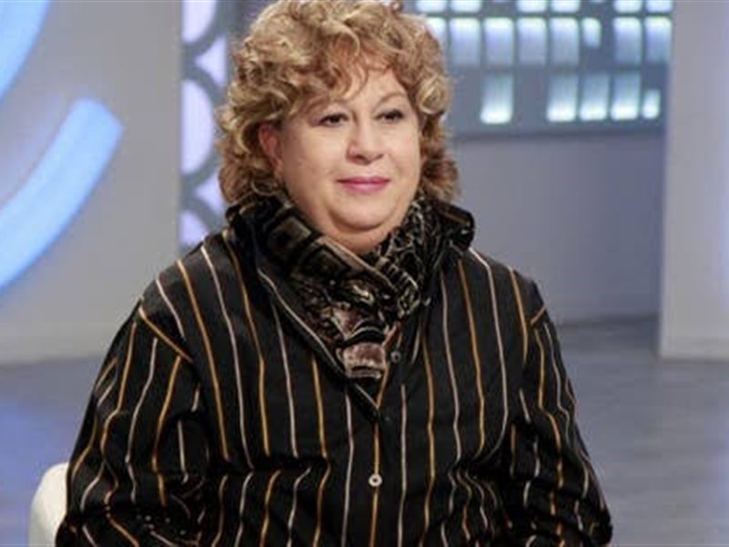 عزاء الفنانة سمية الألفي الإثنين بمسجد عمر مكرم