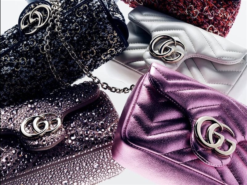 من الجلد المبطن إلى اللمعان الفاخر… حقائب جوتشي خيار الهدايا الأكثر فخامة