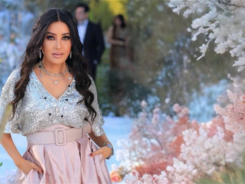 لطيفة تنتهي من تصوير كليب 