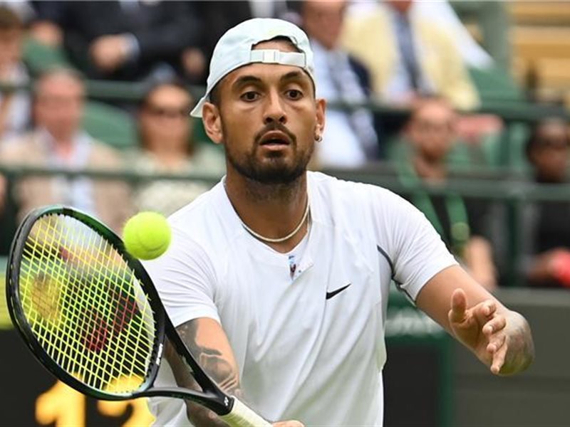 من دبي إلى ملبورن كيريوس يبدأ رحلته نحو أستراليا المفتوحة عبر برزبين