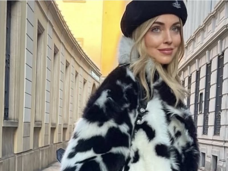 معاطف ال animal print ... خيار جريء يضفي الدفء والفخامة على إطلالات الشتاء