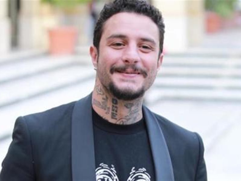 الكريسماس يجمع  الفنان أحمد الفيشاوي بجمهوره