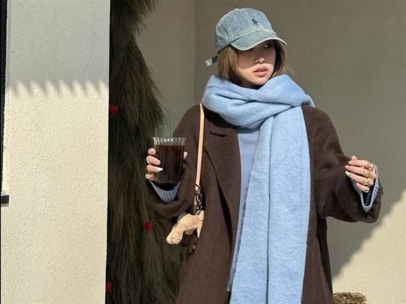  Maxi scarves … قطعة واحدة تغير ملامح الإطلالة الشتوية