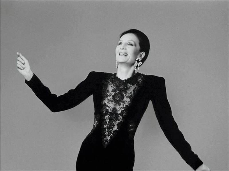 	رحيل أيقونة الأناقة العالمية: الكونتيسة جاكلين دي ريبس تودّع عالم الموضة