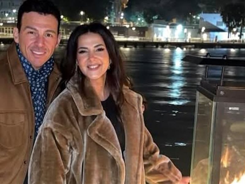 رامي رضوان يوجه رسالة رومانسية لـ دنيا سمير غانم في عيد ميلادها ويهاجم الشائعات