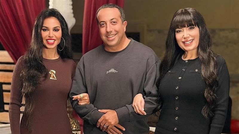 بطلات العمل 