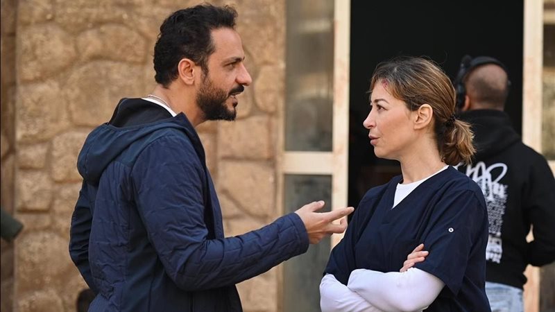 مسلسل أصحاب الأرض