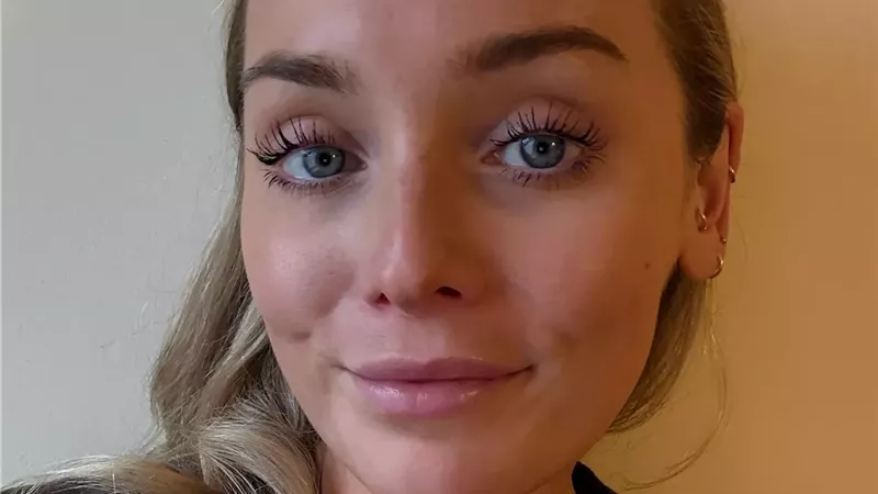 سيروم نمو الرموش