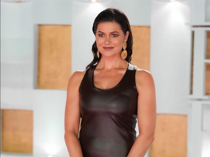 يسرا اللوزي بطلة مسلسل كان ياما كان مع ماجد الكدواني  