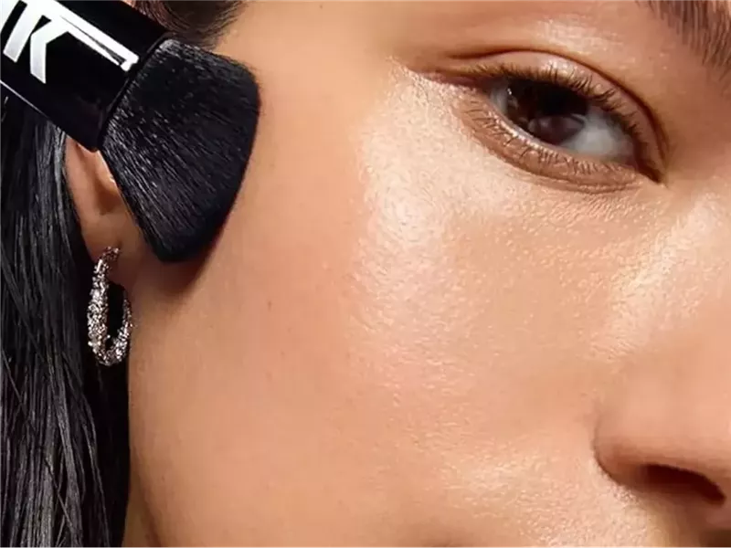 لإطلالة طبيعية.. إليك أفضل المرطبات الملونة المناسبة لجميع أنواع البشرة