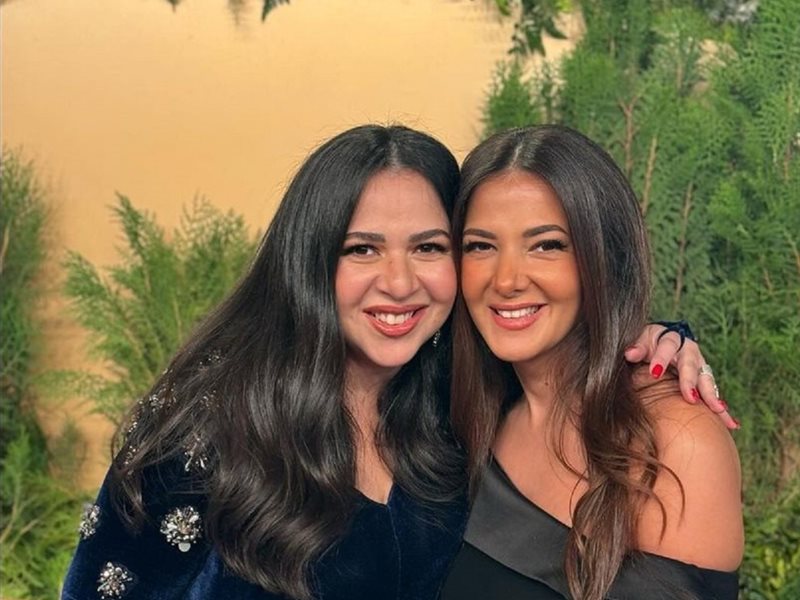 دنيا وإيمي سمير غانم 