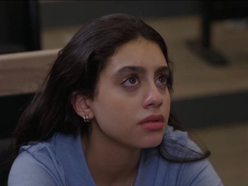 ياسمينا العبد تدخل مرحله الخطر مع اصدقائها بمسلسل ميد ترم