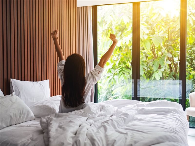 بالدقيقة.. روتين صباحي فعال في استعادة الشباب وتجديد الطاقة وخسارة الوزن