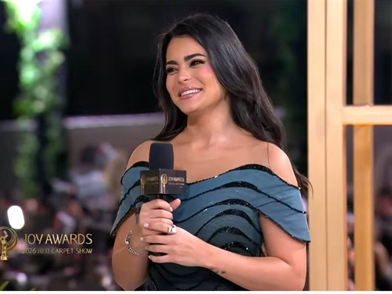 أسماء جلال: سعيدة بحضور Joy Awards ومستعدة للانبهار هذا العام