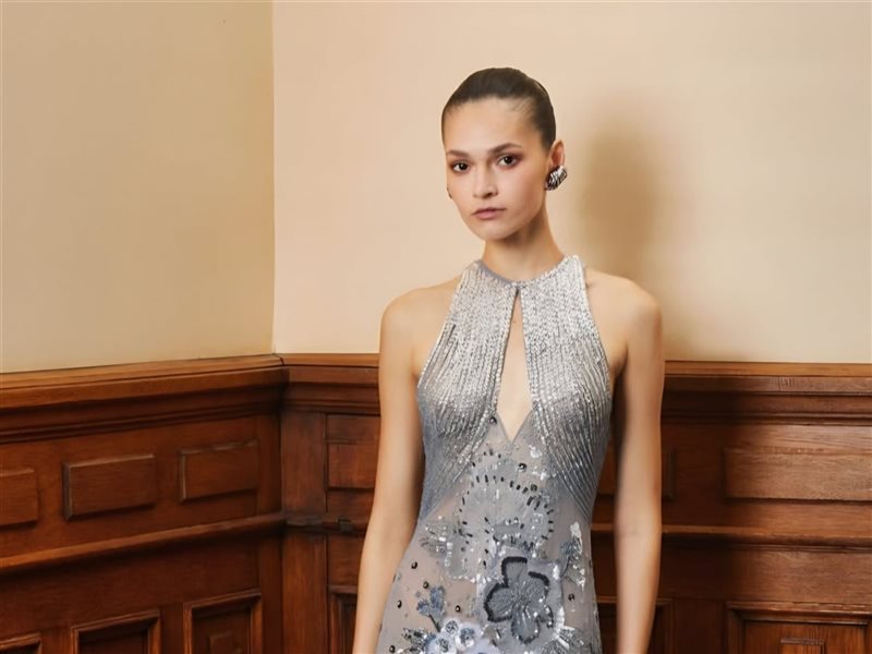 جورج حبيقة يترجم المشاعر إلى أزياء كوتور تنبض بالإنسانية في ربيع وصيف 2026