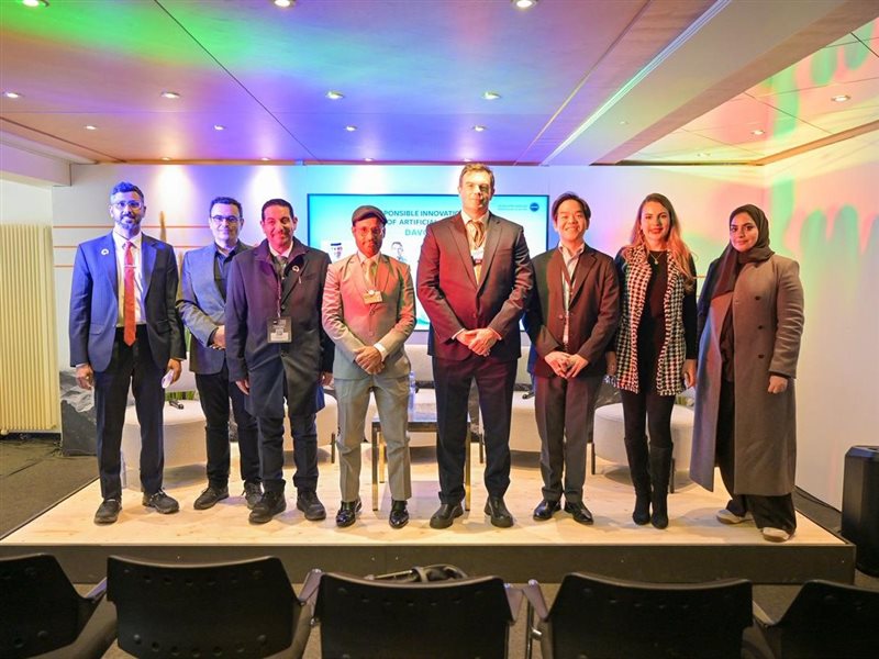 الذكاء الاصطناعي ليس تقنية فحسب بل خيار مجتمعي، بحسب خبراء دافوس 2026