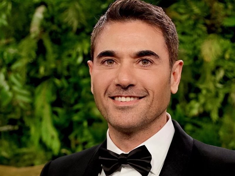 من محمد هنيدي إلى أحمد عز.. نجوم الصف الأول يراهنون على الدراما الإذاعية في رمضان 2026