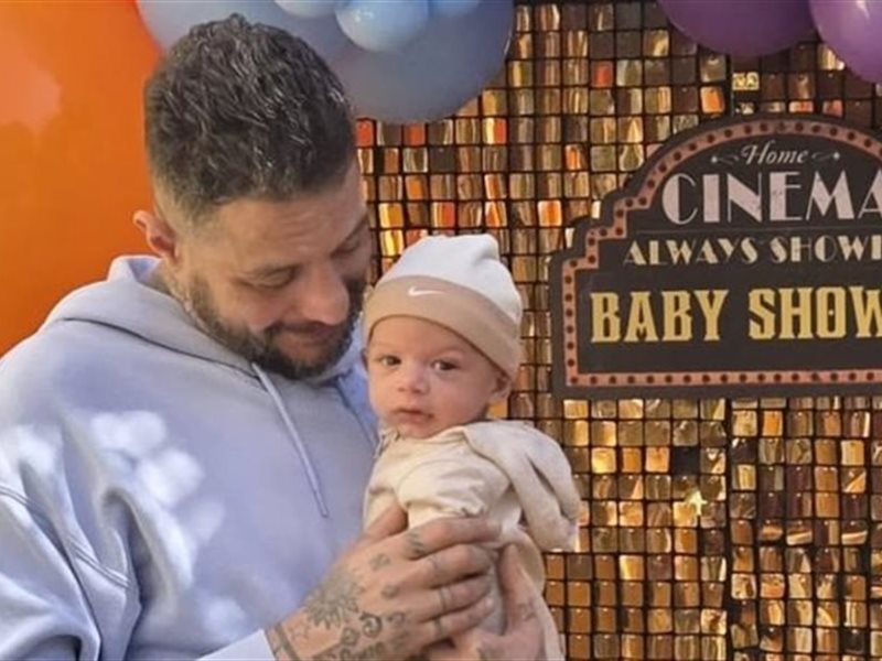 أحمد الفيشاوي يحتفل باستقبال طفل جديد للعائلة: 