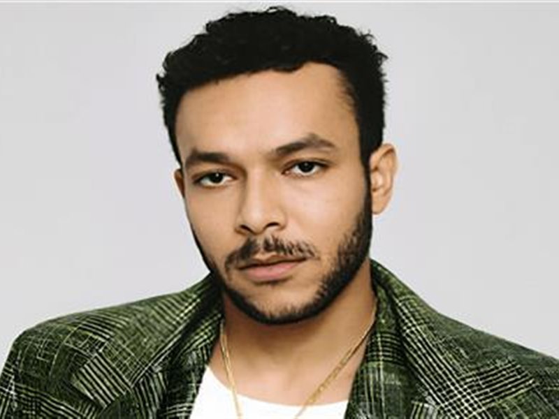 بعد حذف صوره.. ويجز ينفي شائعة اعتزاله الغناء بتعليق طريف