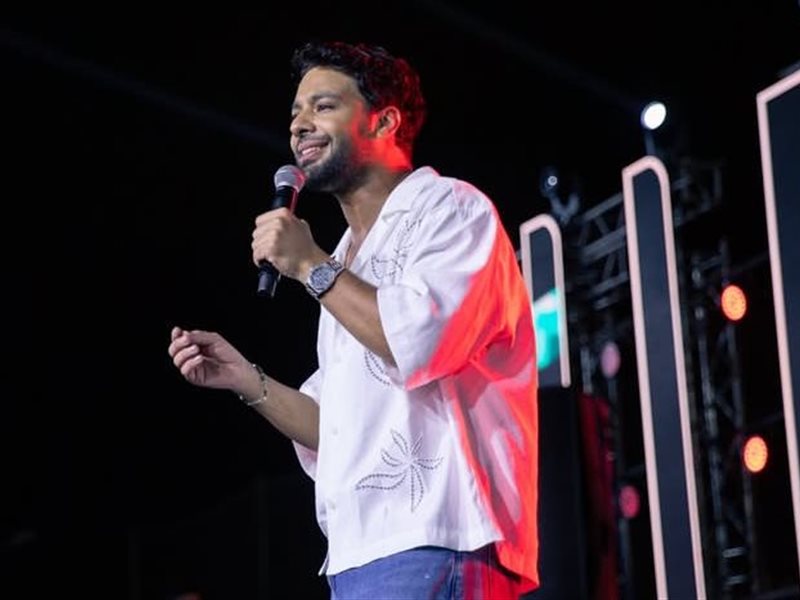 أحمد جمال يقرر تأجيل طرح أغانيه لبعد رمضان