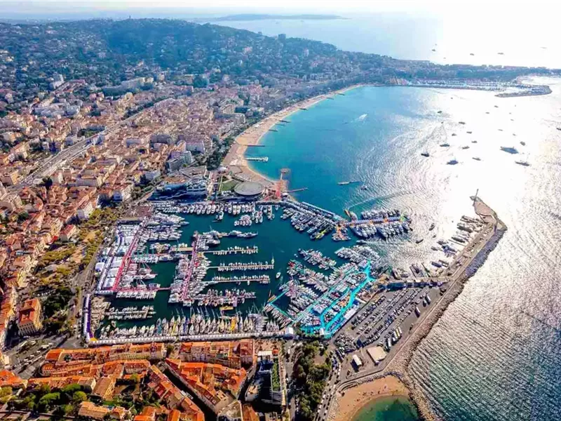 كان الفرنسية 