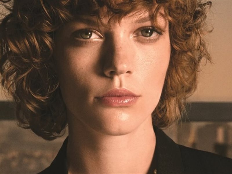 ذهب لا يهدأ… Clash de Cartier تكسر ثبات المجوهرات الكلاسيكية